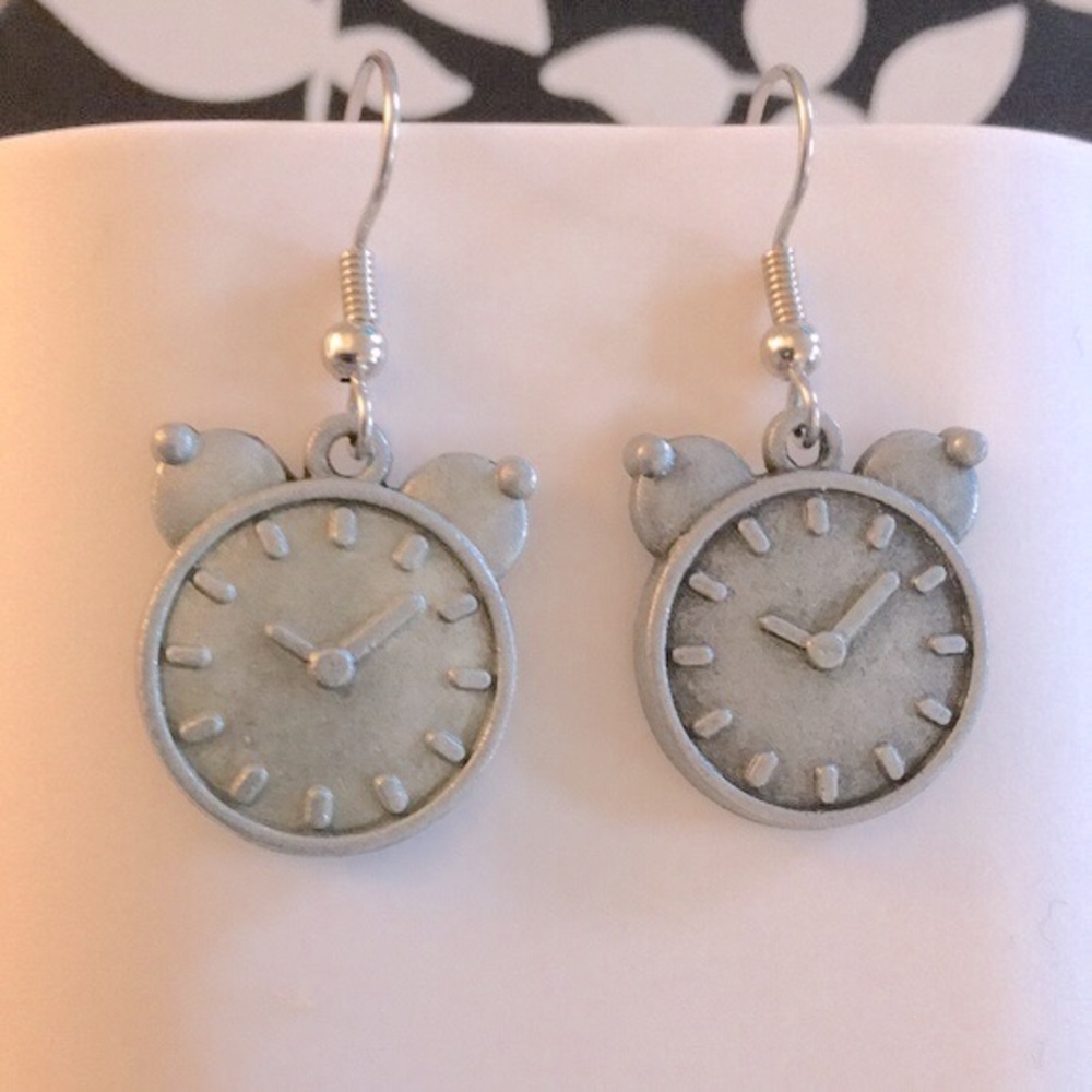 Cat Time Clock Earrings in silver